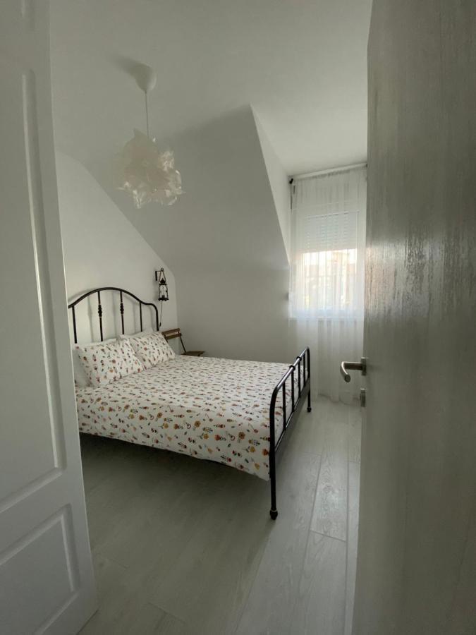 Apartman "Noa" Sremska Mitrovica Exterior photo